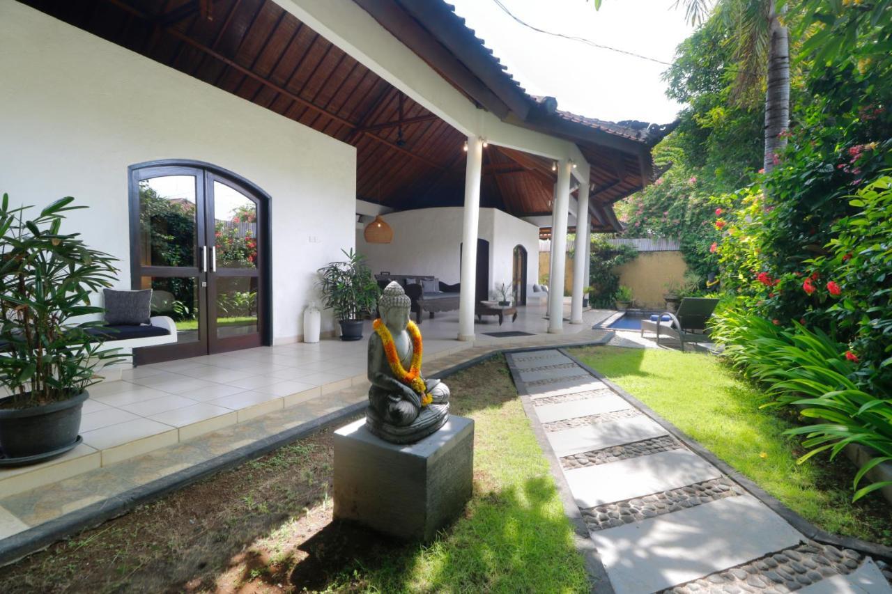 Singgah Villas Seminyak المظهر الخارجي الصورة